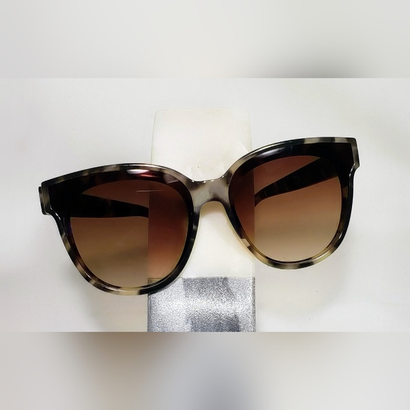 LELE SADOUGHI ‘BROOKLYN’ SUNGLASSES, EUC! - Picture 10 of 16